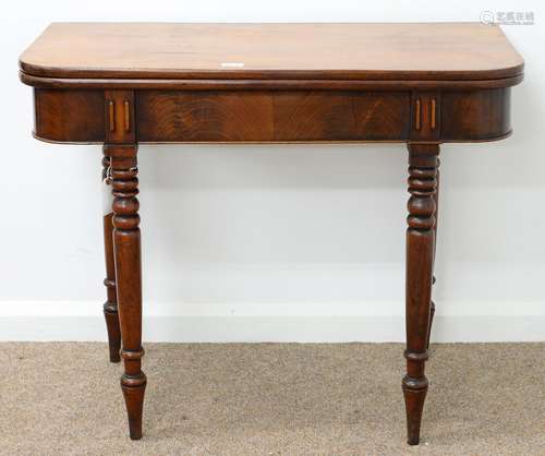 A VICTORIAN MAHOGANY TEA TABLE, MID 19TH C, ON TAPERING TURNED LEGS, 75CM H; 45 X 91CM Top