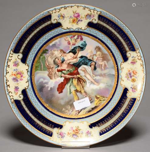 A VIENNA STYLE PLAQUE, EARLY 20TH C, PRINTED AND PAINTED WITH A MYTHOLOGICAL SCENE IN RAISED GILT