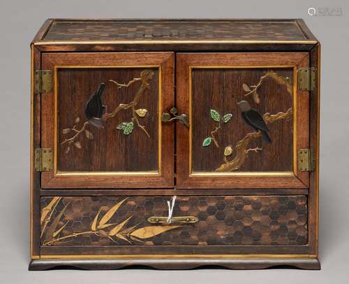 A JAPANESE MARQUETRY AND LACQUER TABLE CABINET, MEIJI PERIOD, THE DOORS DECORATED IN HORN AND