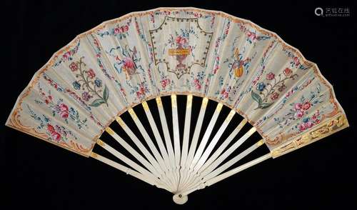 A FAN, EARLY 19TH CENTURY, THE LEAF PAINTED IN BRIGHT COLOURS WITH TROPHIES AND FLOWERS AND SEQUIN