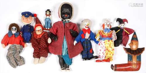 MISCELLANEOUS VINTAGE AND MODERN SOFT TOYS AND A COMPOSITION CHARACTER BLACK DOLL, 1940'S AND