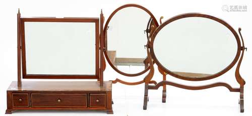 A VICTORIAN MAHOGANY AND LINE INLAID DRESSING MIRROR, WITH OGEE FEET, 51CM W AND TWO OTHERS, SIMILAR