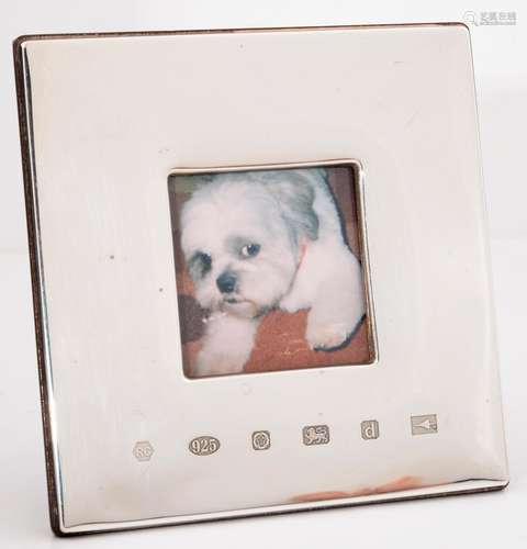 AN ELIZABETH II SILVER PHOTOGRAPH FRAME, BY CARRS FOR CONCORDE, 12 X 12CM, MAKER'S MARK, SHEFFIELD