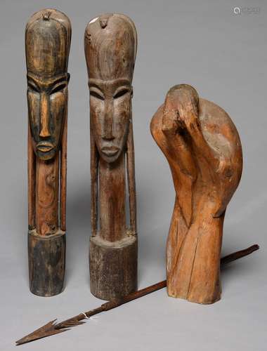 TRIBAL ART. TWO AFRICAN CARVED WOOD HEADS AND A FIGURE, 20TH C, 50-62CM H AND A FISH SPEAR, 19TH