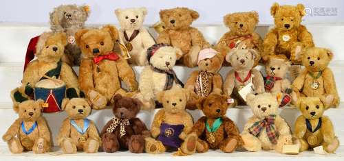 A COLLECTION OF STEIFF TEDDY BEARS, LATE 20TH / EARLY 21ST C (APPROXIMATELY 19) Good condition