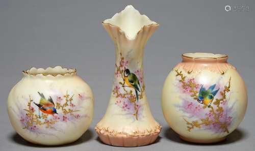 THREE LOCKE & CO WORCESTER VASES, C1902-14, PAINTED WITH A BIRD ON A RAISED GILT BRANCH, ON SHADED