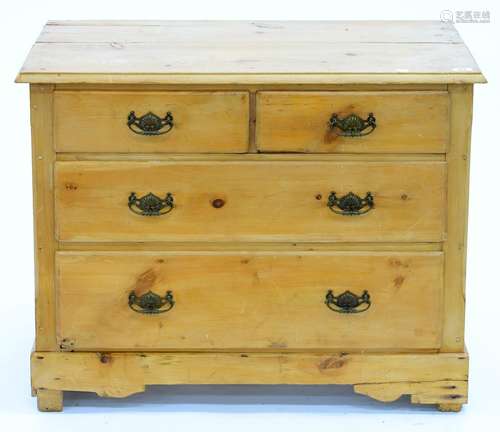 A WAXED PINE CHEST OF DRAWERS, EARLY 20TH C, 72CM H; 92 X 48CM AND A CONTEMPORARY PINE FRAMED MIRROR