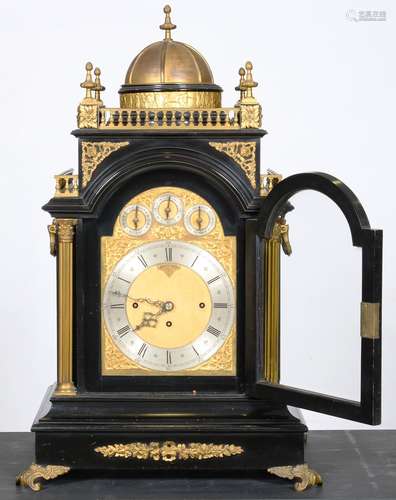 A GILT BRASS MOUNTED AND EBONISED BRACKET CLOCK, LATE 19TH C, THE BREAKARCHED DIAL WITH MATTED