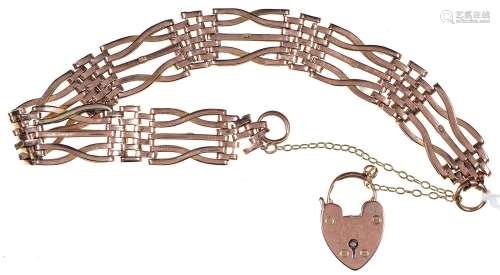 A GOLD GATE BRACELET AND PADLOCK, APPROX 185MM L, MARKED 9CT, 22.4G Light wear