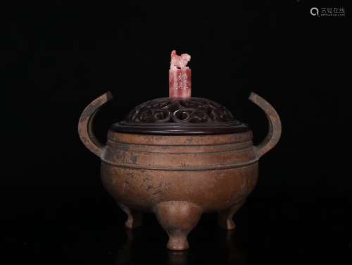 A Chinese Bronze Censer