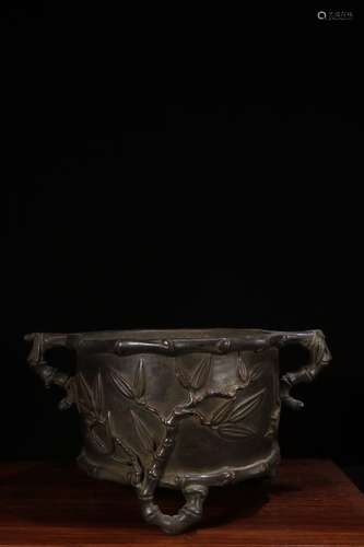 A Chinese Bronze Censer