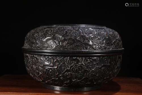 A Chinese Rosewood Cloud Pattern Box