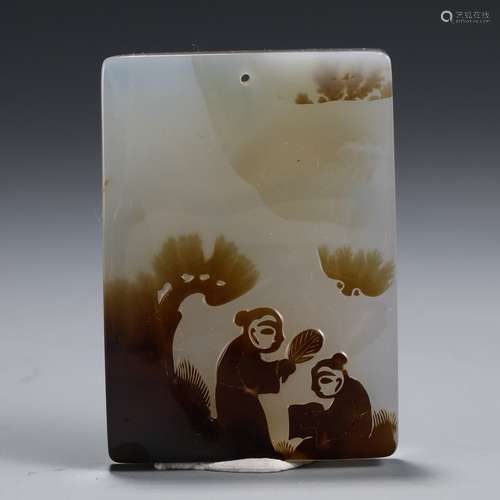 A Chinese Agate Figure Carved Pendant