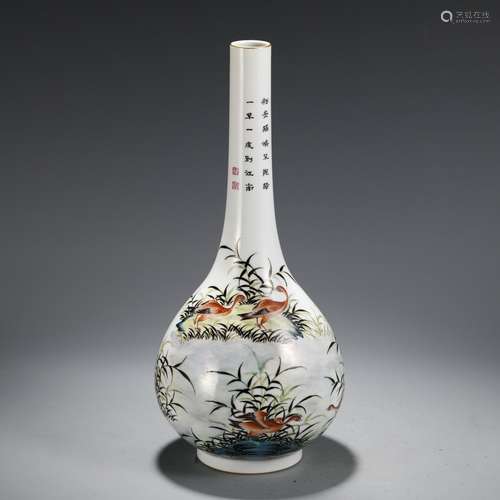 A Chinese Porcelain Wucai Floral Vase