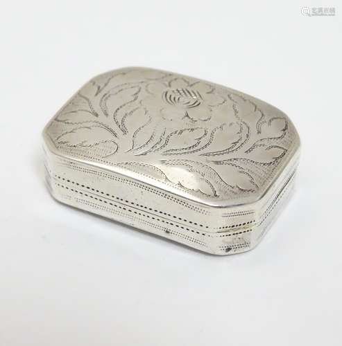 A Geo III silver vinaigrette hallmarked Birmingham c1809 maker Samuel Pemberton. 1 1/42 wide