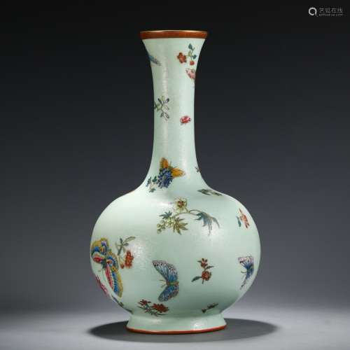 A Chinese Porcelain Pea-Green Glazed Floral Vase