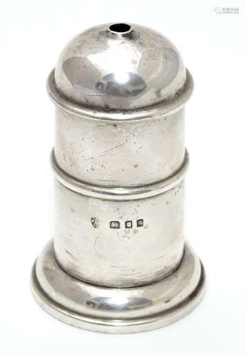 An Art Deco silver salt pot Hallmarked London 1931 maker Edward Barnard & Sons Ltd 2 3/4