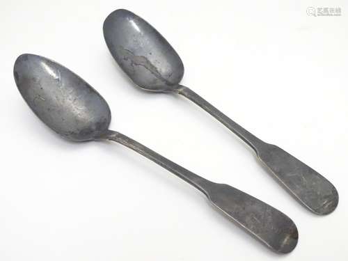 A pair of Irish fiddle pattern table spoons hallmarked Dublin 1824 maker Samuel Neville. 9