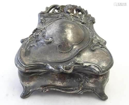 A manner of WMF cast metal ring box / jewellery casket with Art Nouveau detail. Approx. 2 3/4