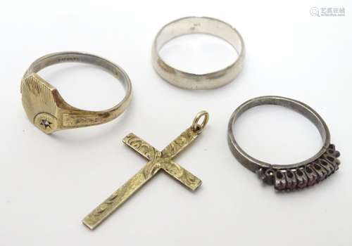 Assorted jewellery: 3 Silver rings - one plain band, one mounted with a row of 7 dark red stones and