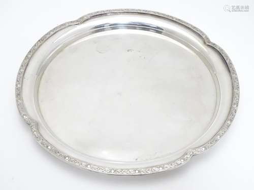 An Elkington plate silver plate salver. Approx 10 1/2 diameter Please Note - we do not make