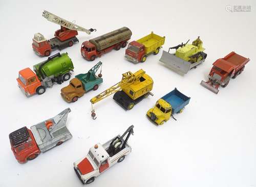 Toys: A quantity of Dinky Toys die cast scale model recovery vehicles comprising Dinky Supertoys