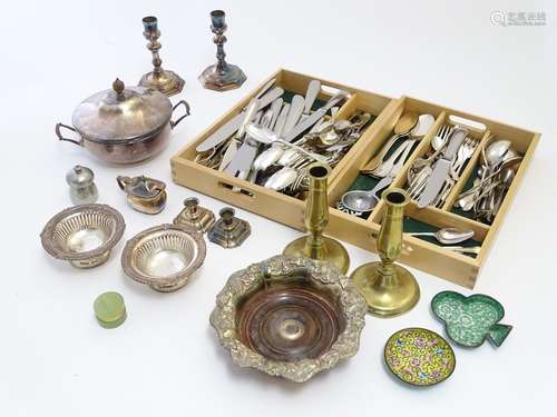 Assorted silver plated wares to include flatware etc including some Elkington Plate flatware. Please