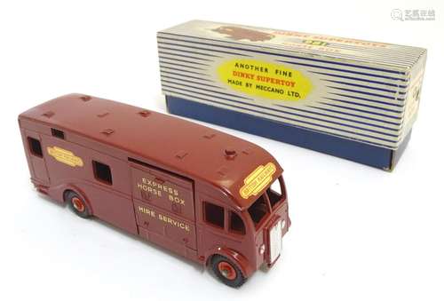 Toys: A Dinky Toys Supertoys die cast scale model British Railways issue Horse Box, no. 981, boxed