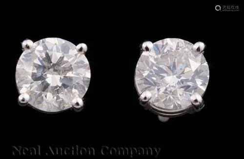 18 kt. White Gold and Diamond Stud Earrings