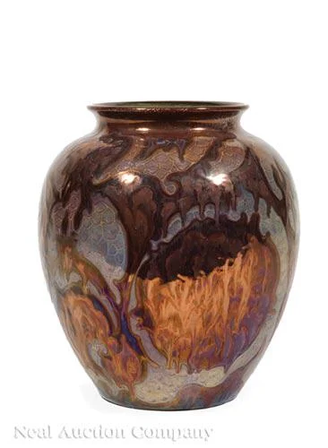 Gouda Metallic Lustre Ware Vase, Jan van Schaik