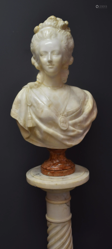Bust of Marie Antoinette in alabaster. Work around 1900