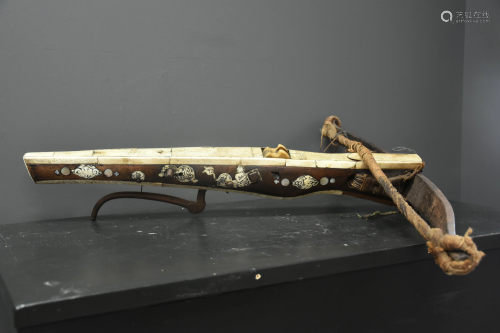 17th century hunting speargun in wood, bone and
