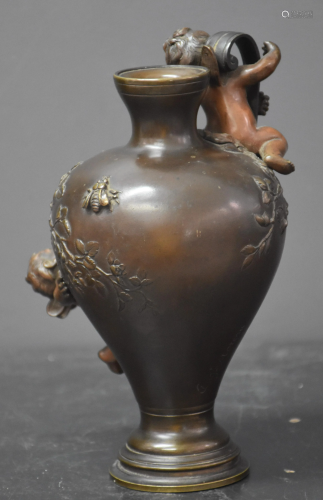 Auguste Moreau (1834 - 1917). Bronze vase decorated