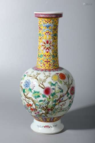 A Chinese Procelain Enameled Flower Painting Flask