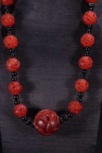 A Chinese Agate Necklace With Pattern