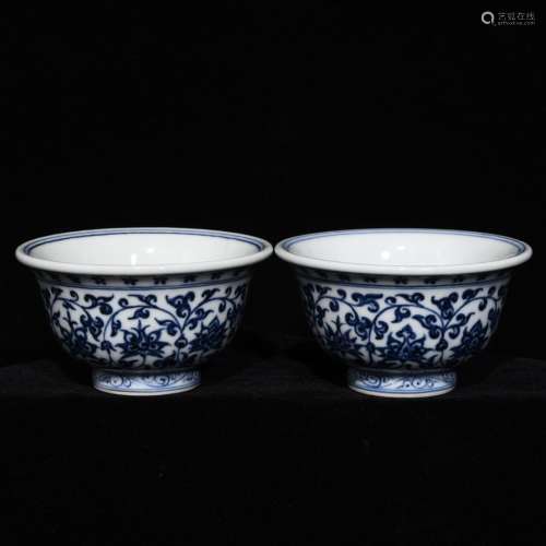 Pair Of Chinese Procelain Blue&White Flower Pattern Cups