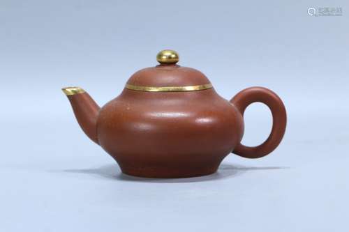 A Chinese Zisha Teapot