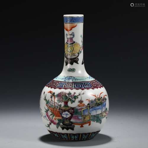 A Chinese Procelain Wu Cai Flower Flask