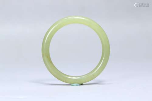 A Chinese Hetian Jade Bangle With