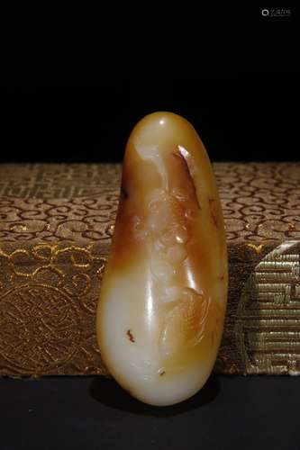 A Chinese Hetian Jade Fish Carved Pendant