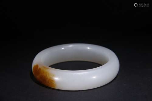 A Chinese Hetian Jade Bangle With Pattern