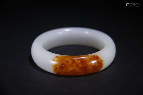 A Chinese Hetian Jade Bangle With Pattern