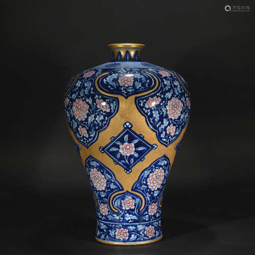 Qing dynasty gilt plum blossom vase