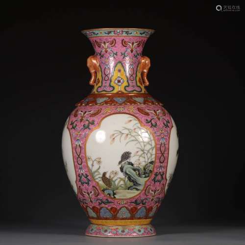 Chinese Qing Dynasty Qianlong Period Famille Rose Porcelain Flower Pattern Bottle