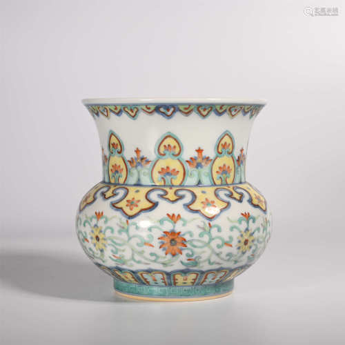 Qianlong of Qing Dynasty            Pastel slag bucket