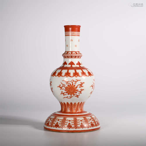 Qianlong of Qing Dynasty            Red color candlestick