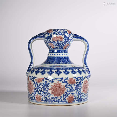 Qianlong of Qing Dynasty            Blue and white underglaze red flat bottle