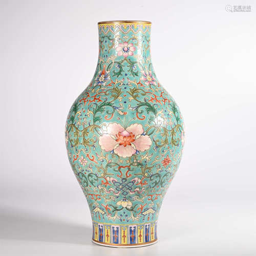 Qianlong of Qing Dynasty            Pink olive bottle