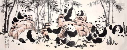 吴作人款  熊猫图  镜片