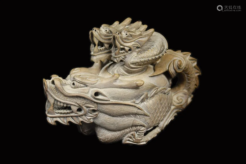 [Chinese] A Dragon Shape Clay Teapot Marke…